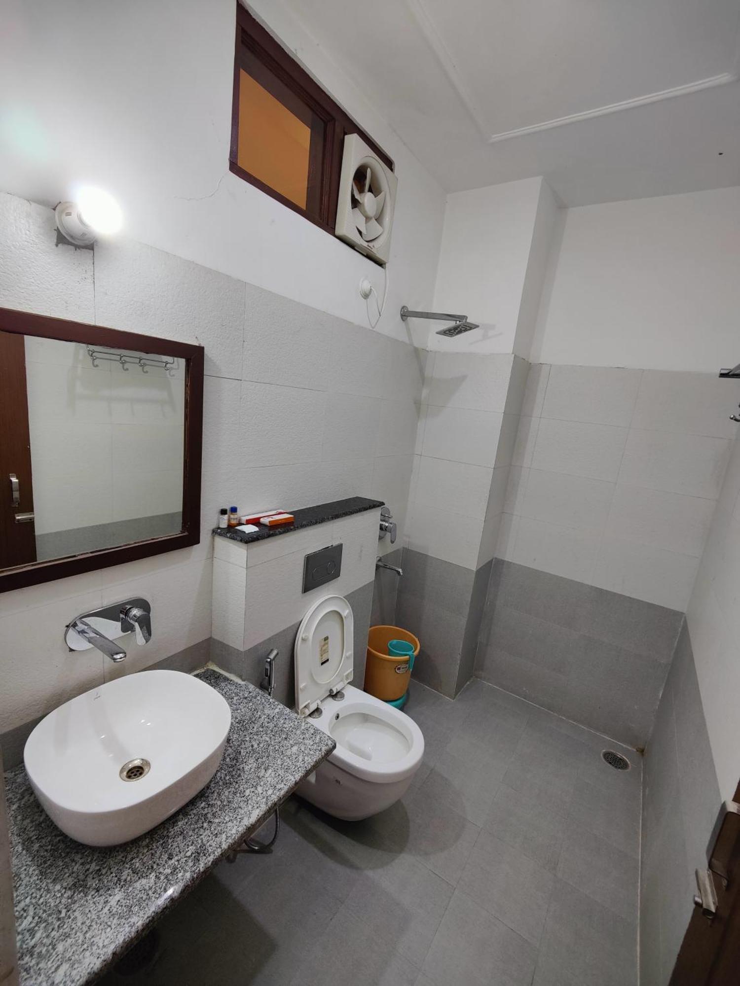 Alaknanda Motel & Restaurant Rudraprayāg المظهر الخارجي الصورة