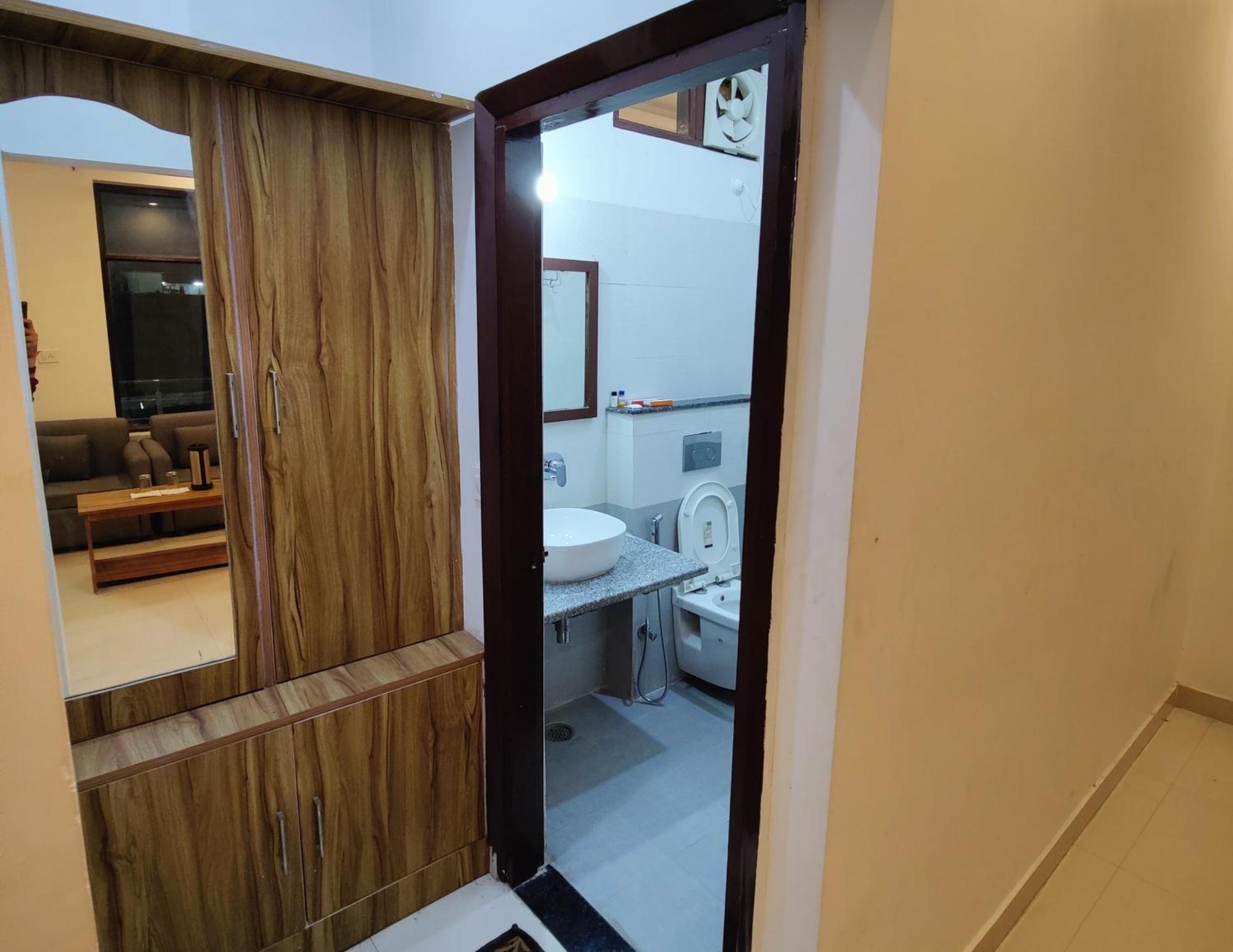 Alaknanda Motel & Restaurant Rudraprayāg المظهر الخارجي الصورة