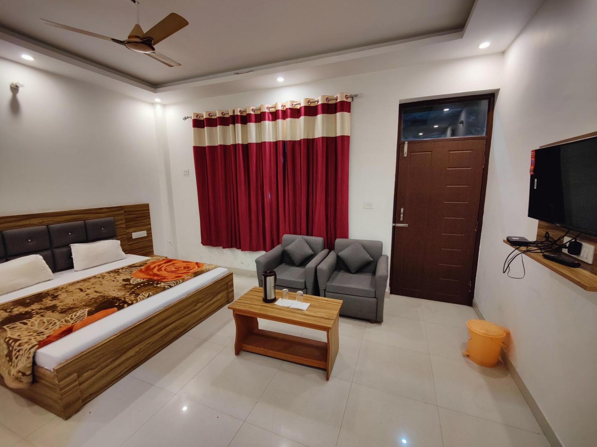 Alaknanda Motel & Restaurant Rudraprayāg المظهر الخارجي الصورة